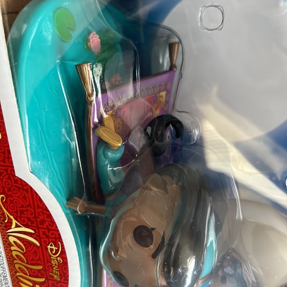 Aladdin Jazmine Pop Magic Carpet Ride Funko 480 - Picture 7 of 7